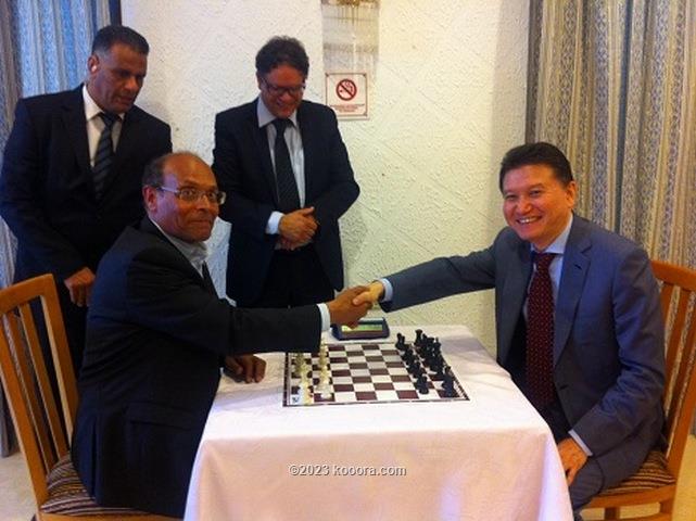 بالصور ....الرئيس التونسي يفتتح دورة المنستير الدولية للشطرنج Koo_echec%205