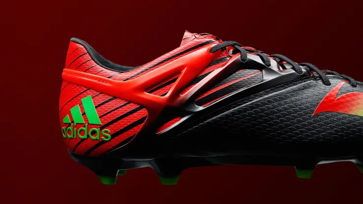 صور حذاء ليونيل ميسي الجديد للكلاسيكو Striking-adidas-messi-2015-2016-boots-2