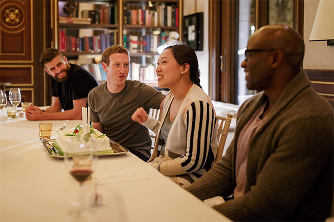 بيكيه يتناول العشاء  مع مؤسس "فيسبوك" في كتالونيا ?i=news%2fgerard_pique_mark_zuckerberg_2522016_2