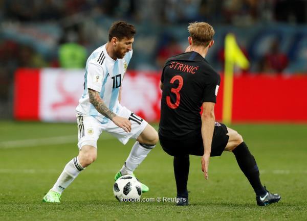 بالصور: كرواتيا تعبث بالأرجنتين وتقربها من الوداع المبكر 2018-06-21t193232z_669153861_rc169ed551c0_rtrmadp_3_soccer-worldcup-arg-cro_reuters
