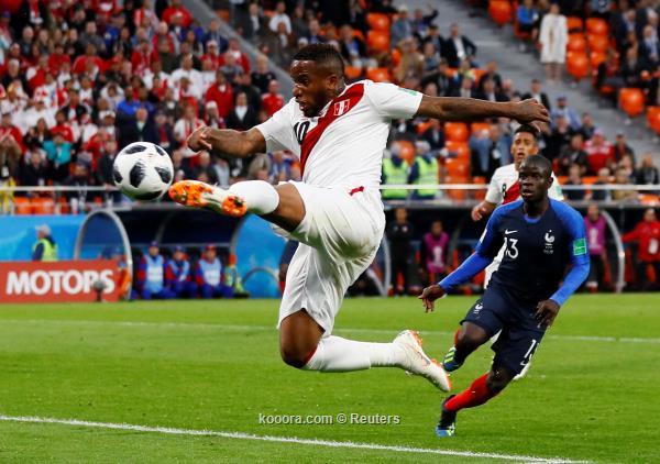 بالصور: فرنسا تتأهل وتنهي مغامرة بيرو بعرض ضعيف 2018-06-21t164016z_151196461_rc111cf05250_rtrmadp_3_soccer-worldcup-fra-per_reuters
