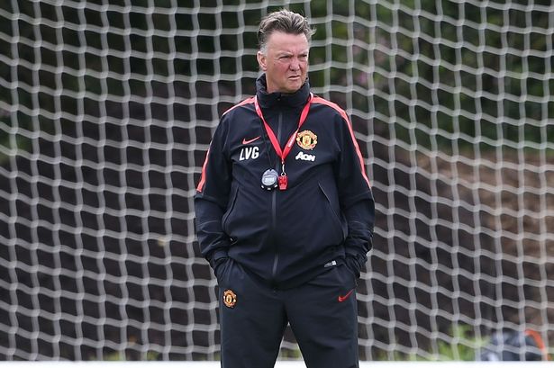 أسوأ شيء في شخصية لويس فان جال ?i=salman44%2fmanchester-united-training-session