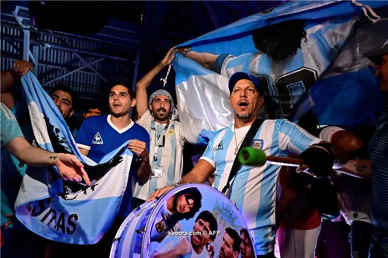 Fans at World Cup pay homage to Maradona with shirts and chants