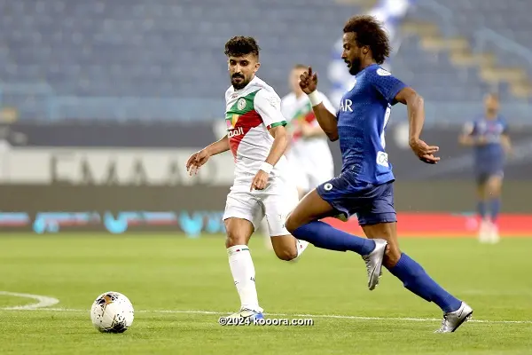 الهلال يتجاوز الاتفاق ويبتعد بصدارة الدوري السعودي