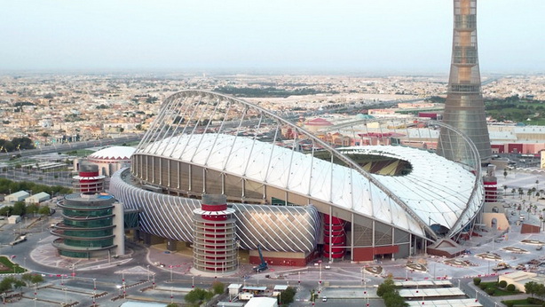 الملاعب الرياضية: استاد خليفة الدولي - قطر