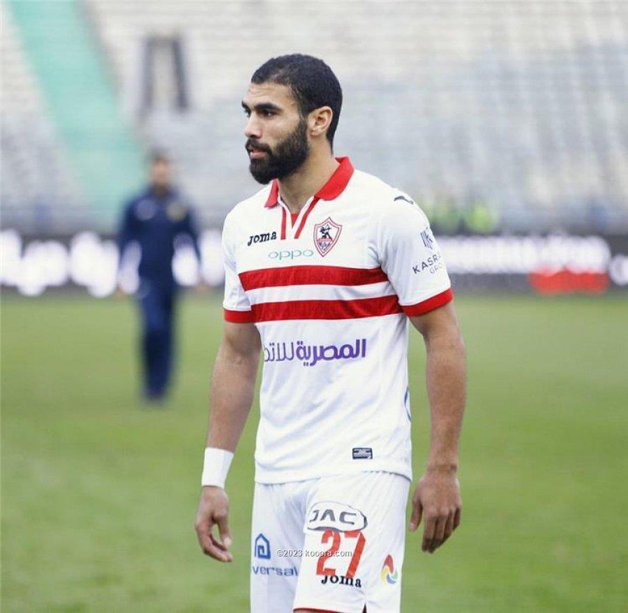 Ù†Ø¬Ù… Ø§Ù„Ø²Ù…Ø§Ù„Ùƒ ÙŠØ®Ø¶Ø¹ Ù„ÙØ­Øµ ÙƒÙˆØ±ÙˆÙ†Ø§ Ù…Ø¹ Ø§Ù„Ù†Ø§Ø´Ø¦ÙŠÙ†