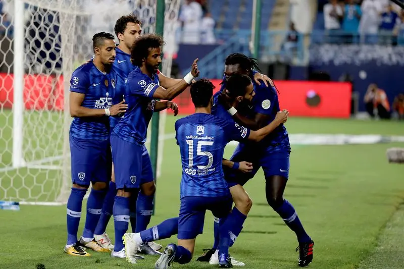 اسيا زعيم صور الهلال