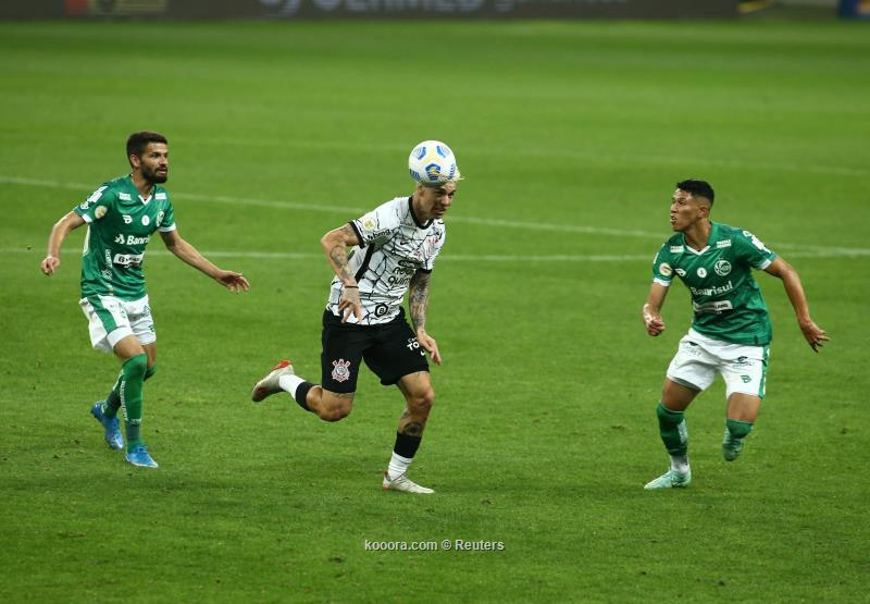 Guedes Scores On Debut To Save Point For Corinthians