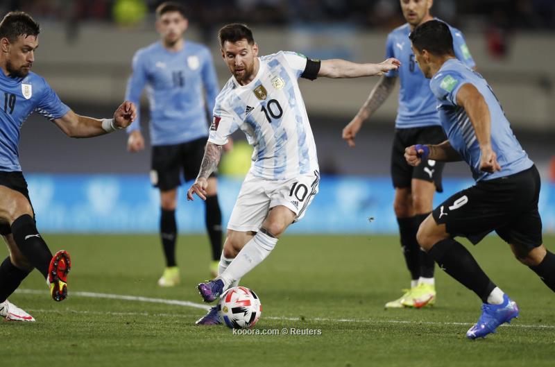 ميسي يقود الأرجنتين لسحق أوروجواي ?i=reuters%2f2021-10-11%2f2021-10-11t001147z_1652036674_hp1ehab00jk2x_rtrmadp_3_soccer-worldcup-arg-ury-report_reuters